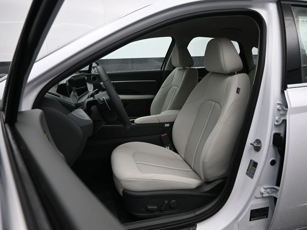 2026 Hyundai Sonata SEL - Photo 22
