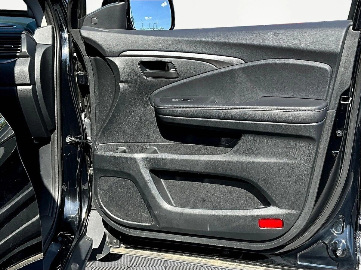 2025 Honda Ridgeline Sport - Photo 29