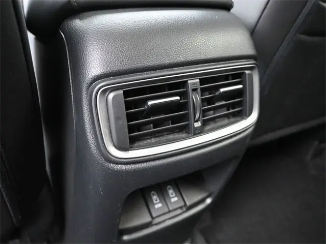 2020 Honda CR-V Touring photo 3