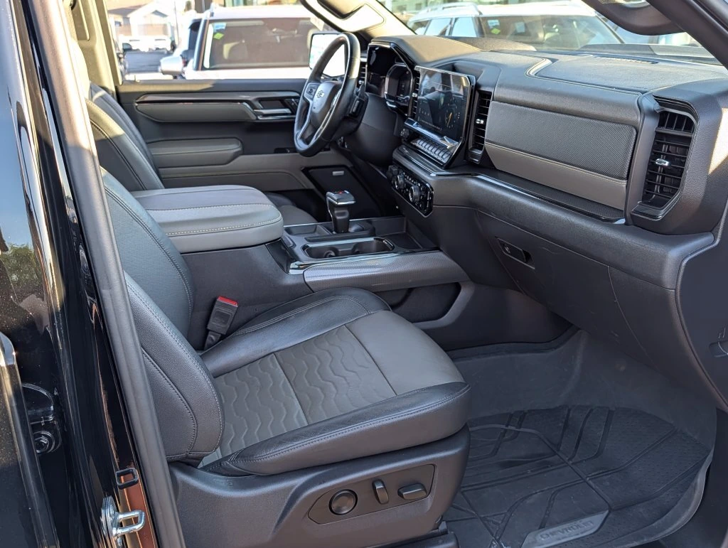 2024 Chevrolet Silverado 1500 ZR2 - Photo 9