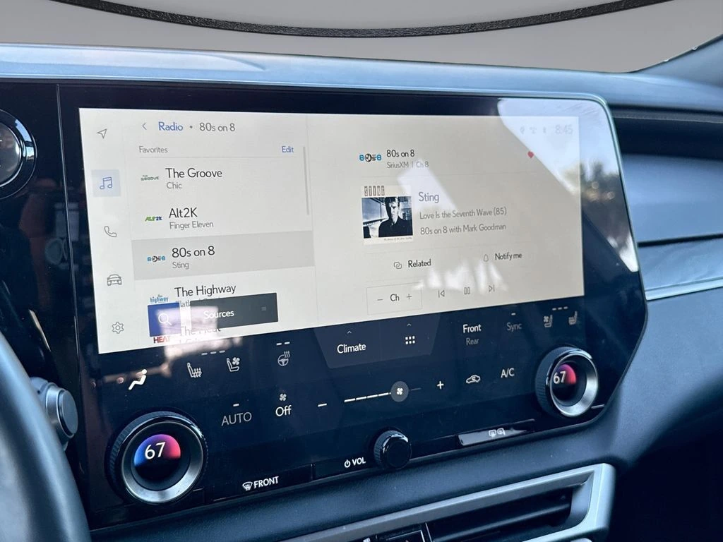 2025 Lexus RX 350 - Photo 23