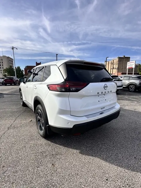 2026 Nissan Rogue SV photo 7