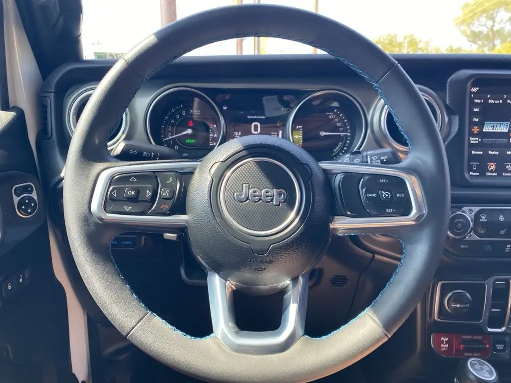 2023 Jeep Wrangler Rubicon 4xe photo 20