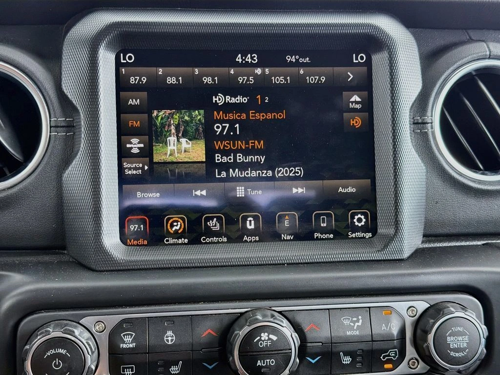 2022 Jeep Gladiator Overland - Photo 28
