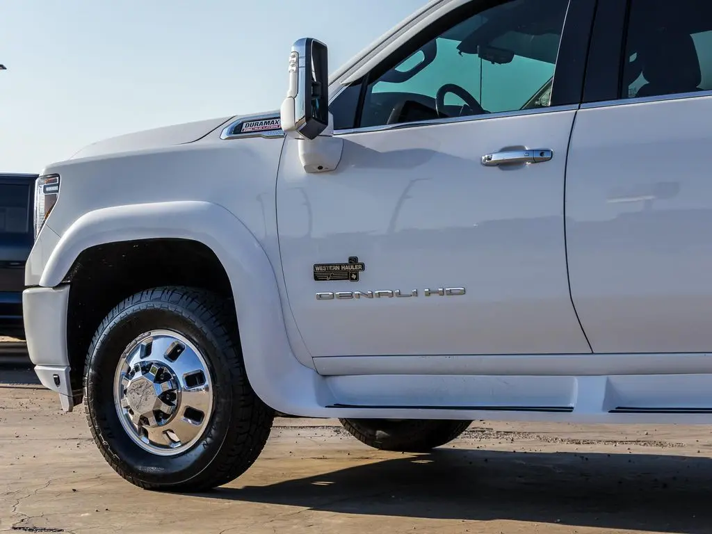 2021 Gmc Sierra Denali photo 9