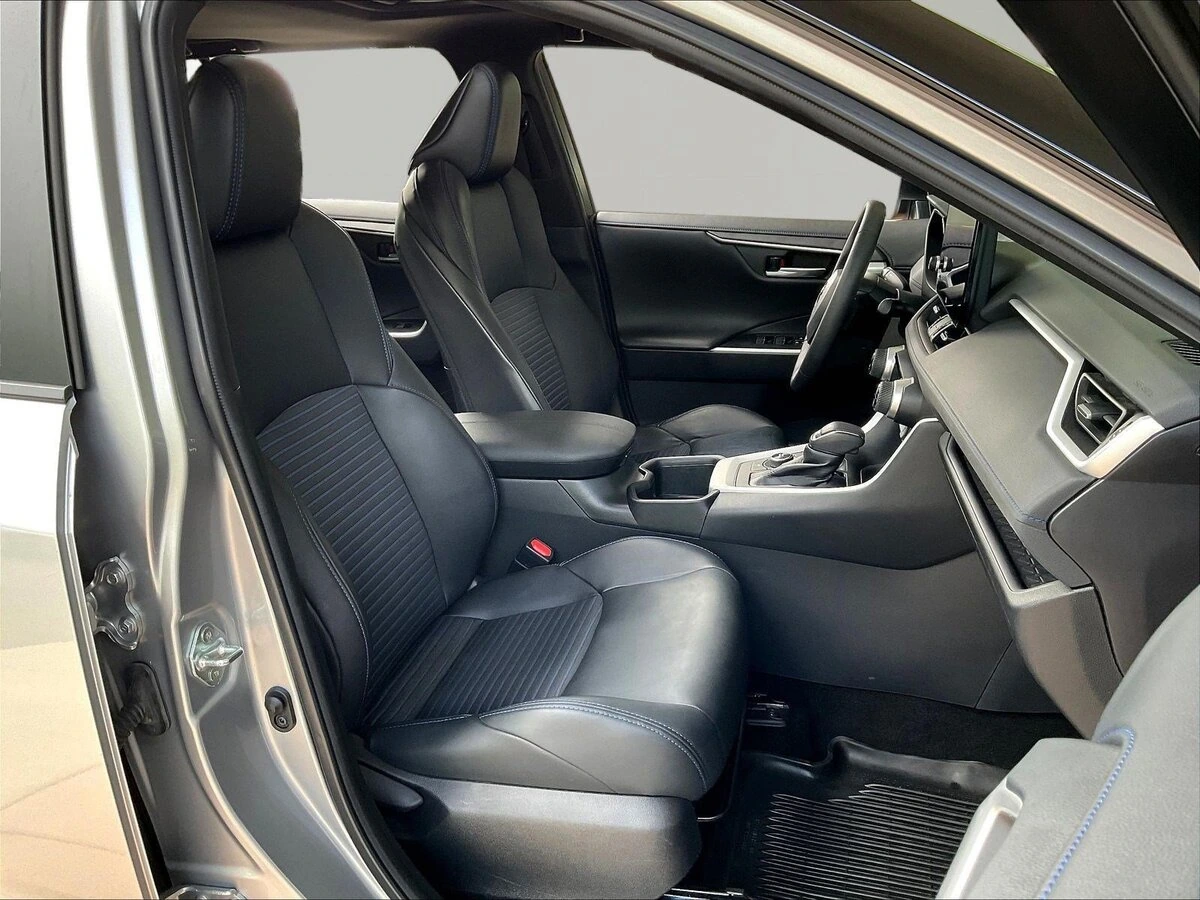 2023 Toyota RAV4 XSE - Photo 29