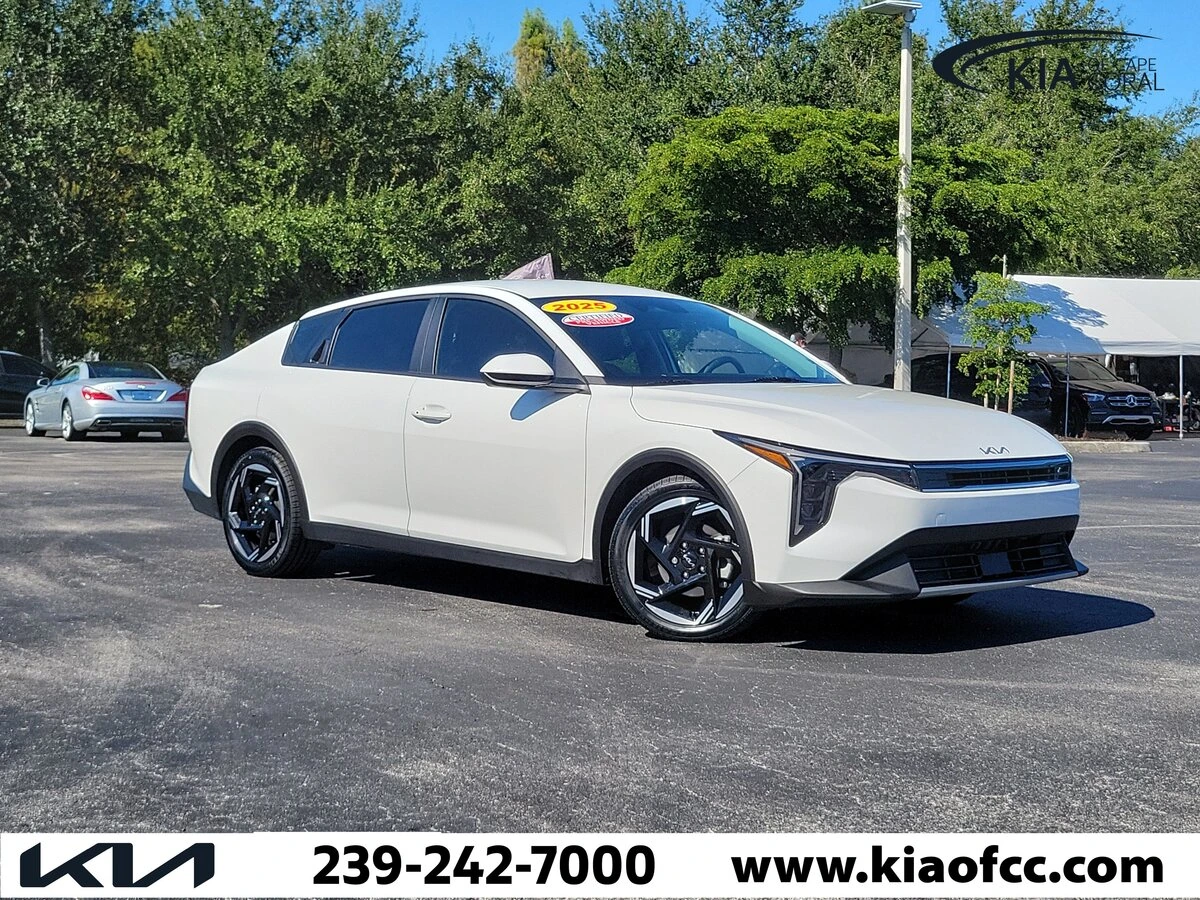 2025 Kia K4 EX