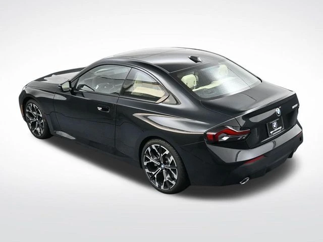 2025 BMW 2 Series 230i - Photo 24