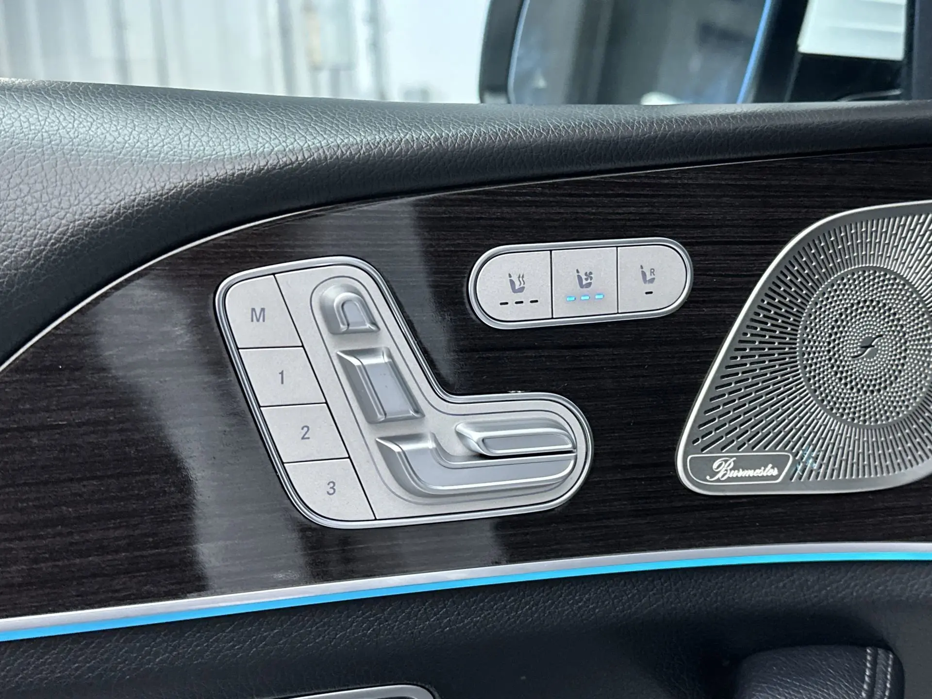 2023 Mercedes Benz GLS 450 4MATIC photo 13