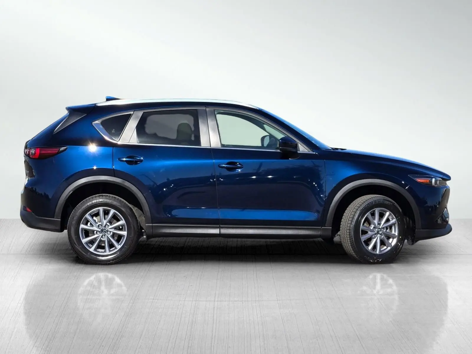 2023 Mazda CX-5 2.5 Select photo 3