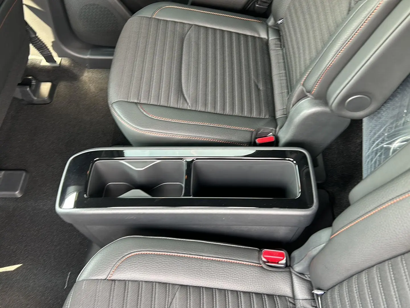 2025 Nissan Pathfinder SV photo 22