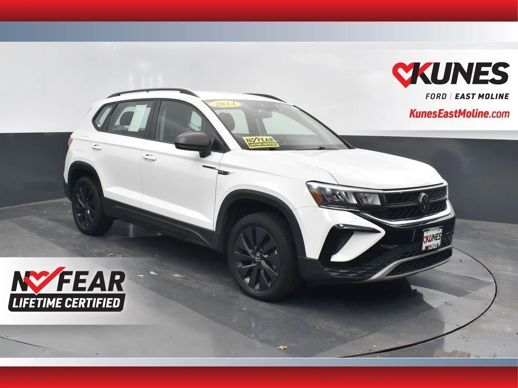 2024 Volkswagen Taos S's photo