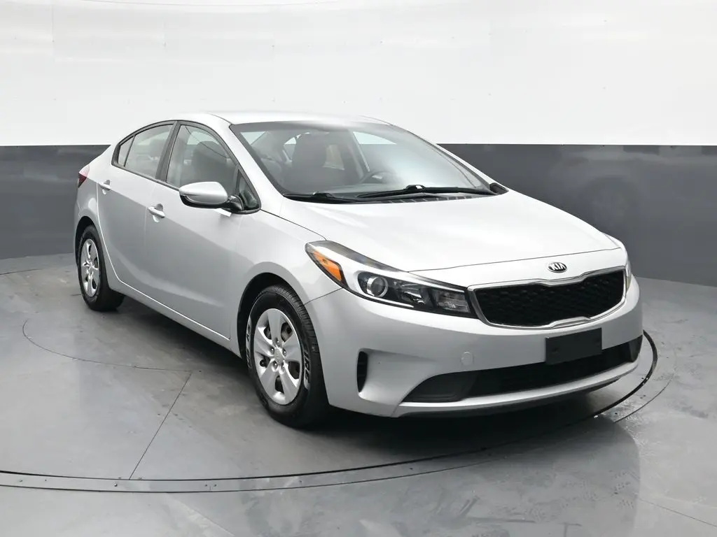 2018 Kia FORTE LX's photo