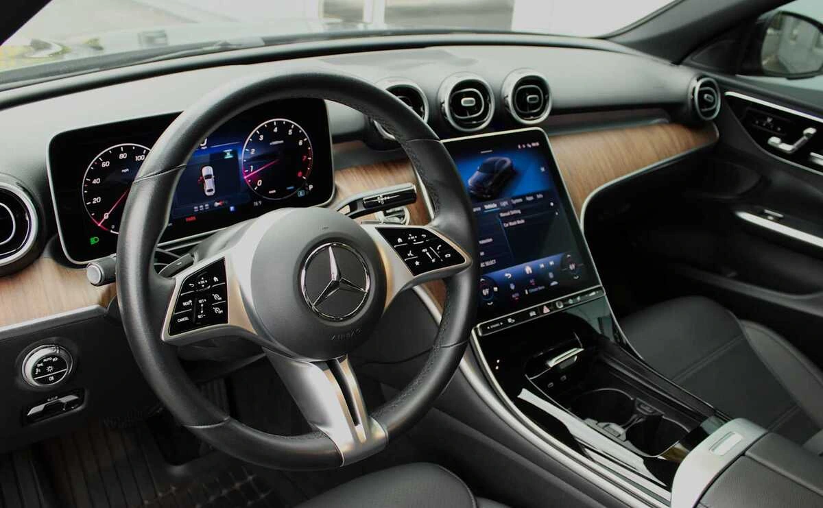 2025 Mercedes-Benz C-Class Sedan C 300 - Photo 24