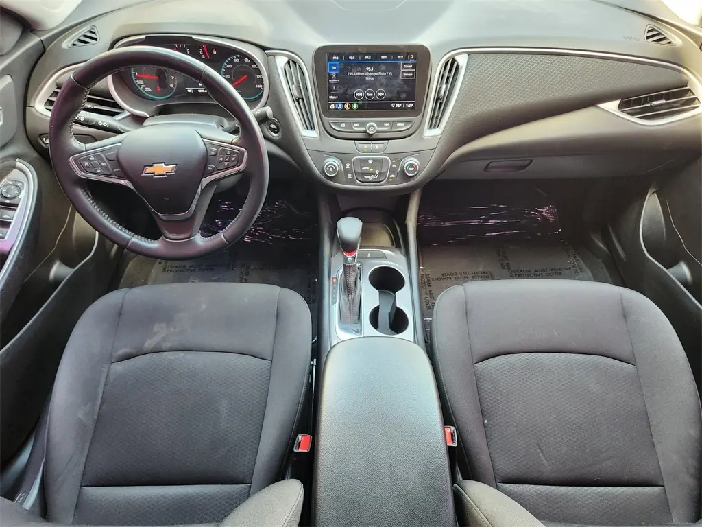 2021 Chevrolet Malibu RS photo 19