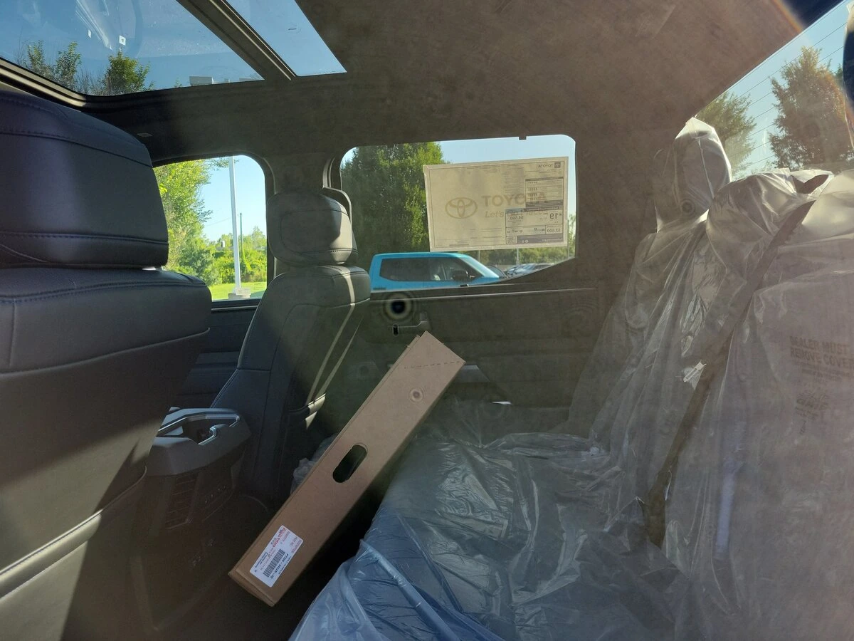 2026 Toyota Tundra Platinum - Photo 14