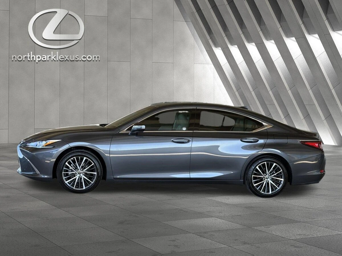 2025 Lexus ES