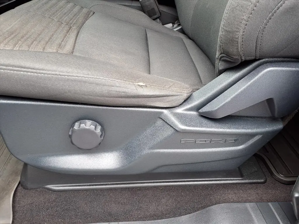 2021 Ford F-150 XL photo 22