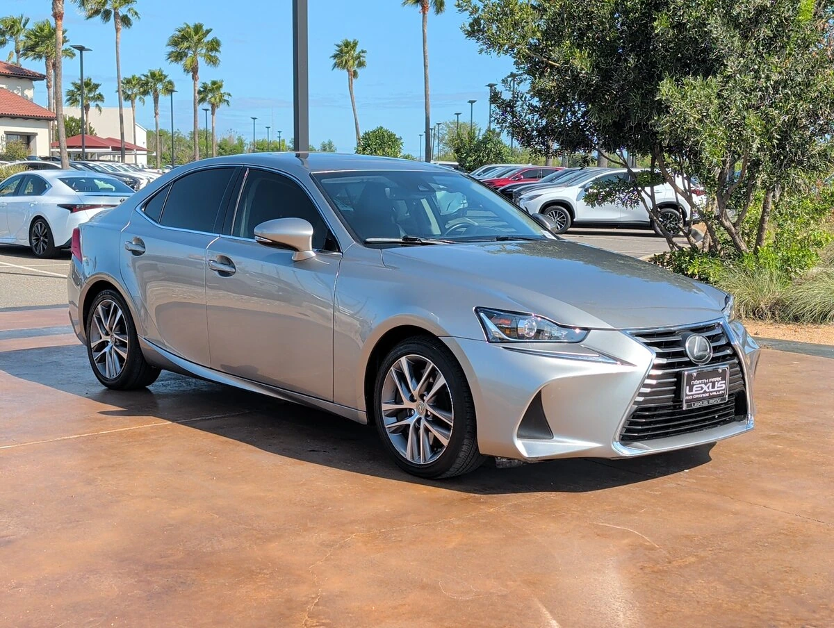 2019 Lexus IS