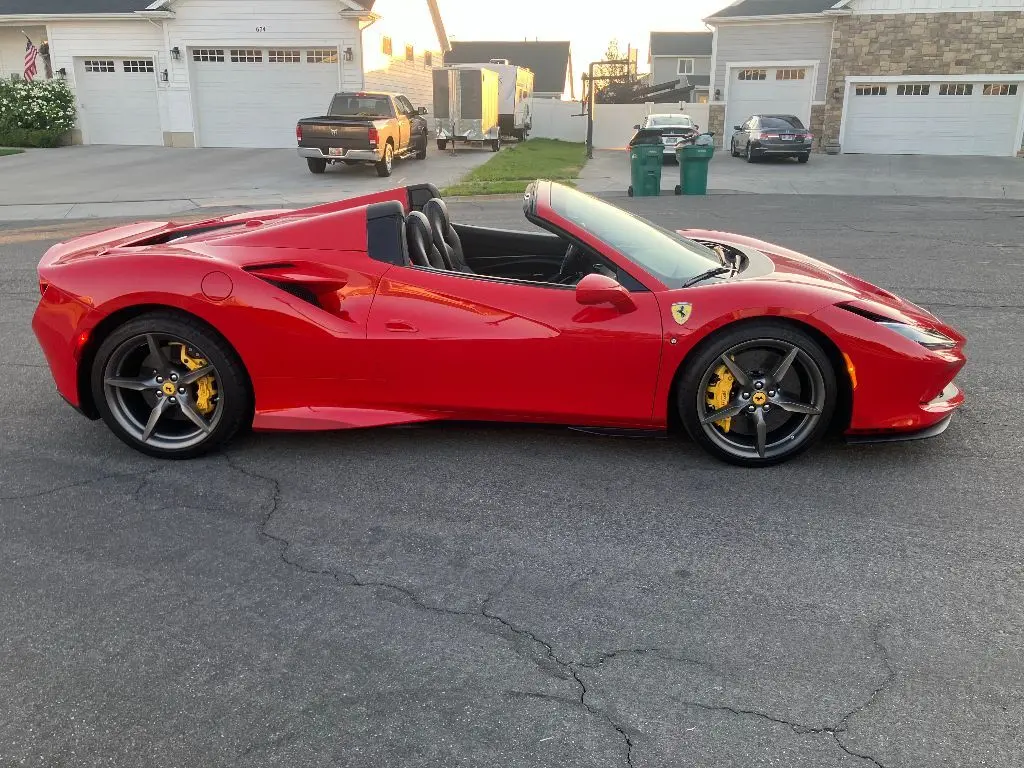 2023 Ferrari F8 Spider Base photo 4
