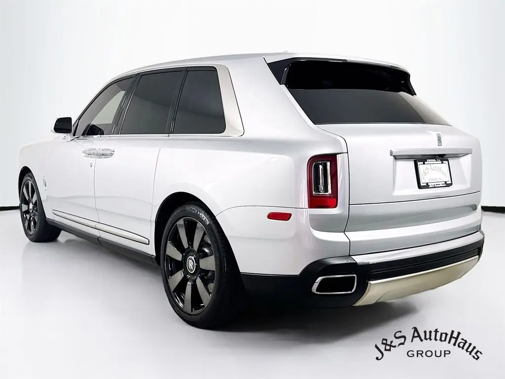 2022 Rolls Royce Cullinan RR31 photo 5