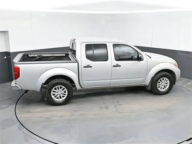 2016 Nissan Frontier SV photo 29