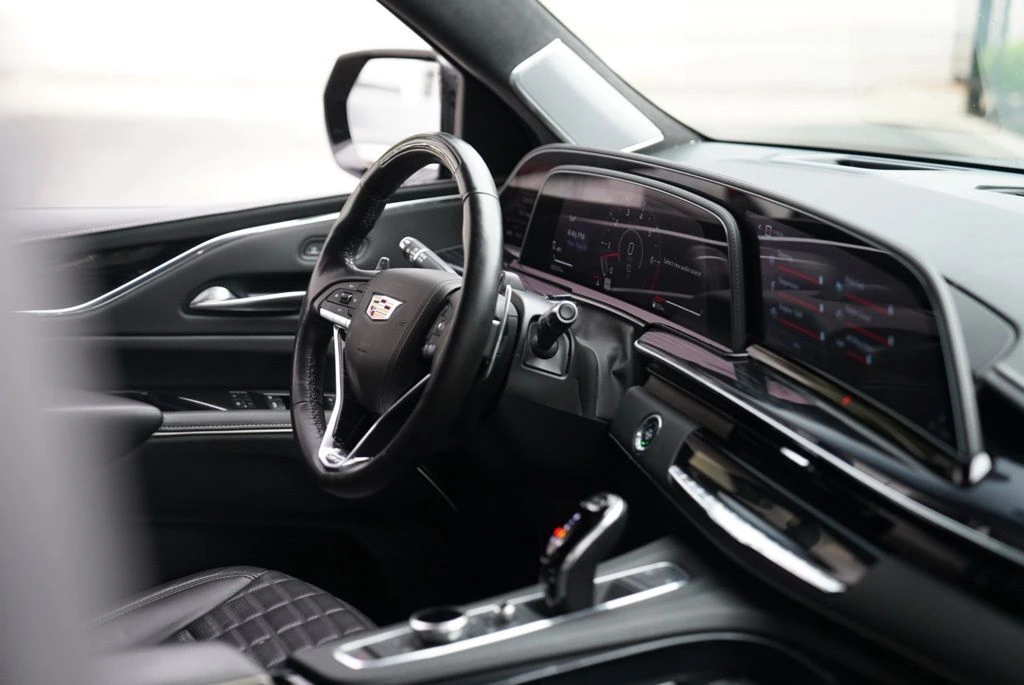 2023 Cadillac Escalade V-Series - Photo 56