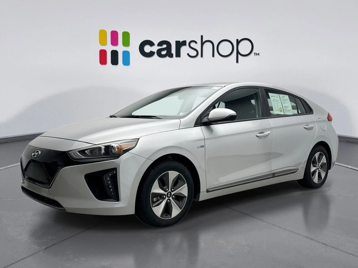 2019 Hyundai Ioniq Base's photo