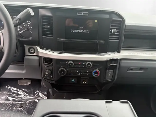 2026 Ford F-350 photo 11