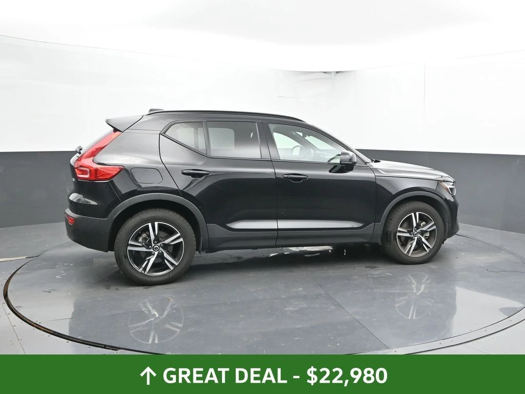 2024 Volvo - image 14