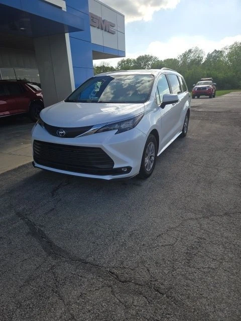 2025 Toyota Sienna