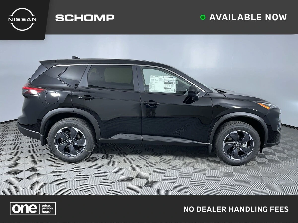 2026 Nissan Rogue SV's photo