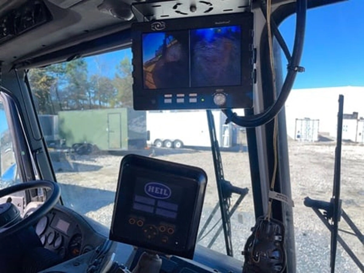 2019 Peterbilt 520 - image 10