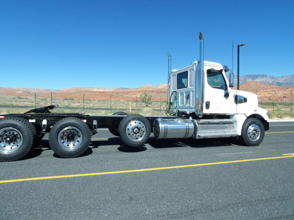 2027 Western Star 49X — photo 5