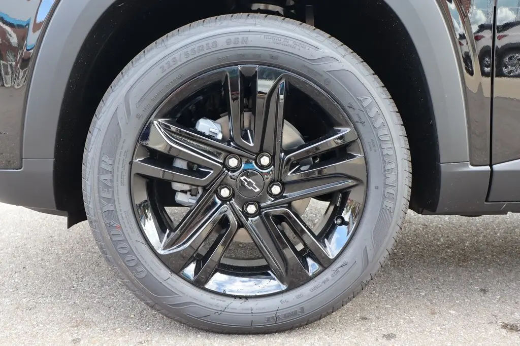 2025 Chevrolet Trax ACTIV photo 17