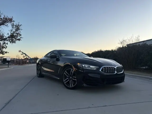 2023 BMW 8 Series 840i's photo