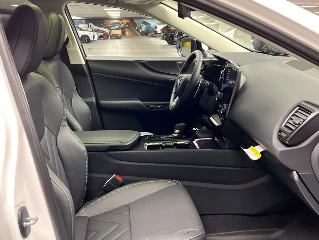 2026 Lexus NX 350 Luxury - Photo 28