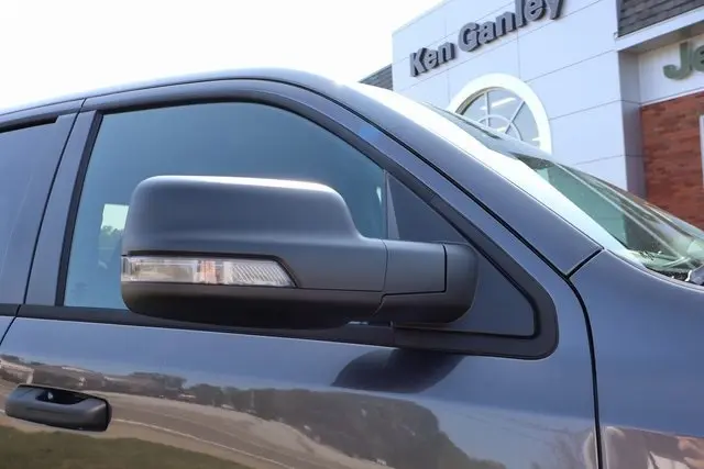 2025 Ram 1500 Big Horn photo 2