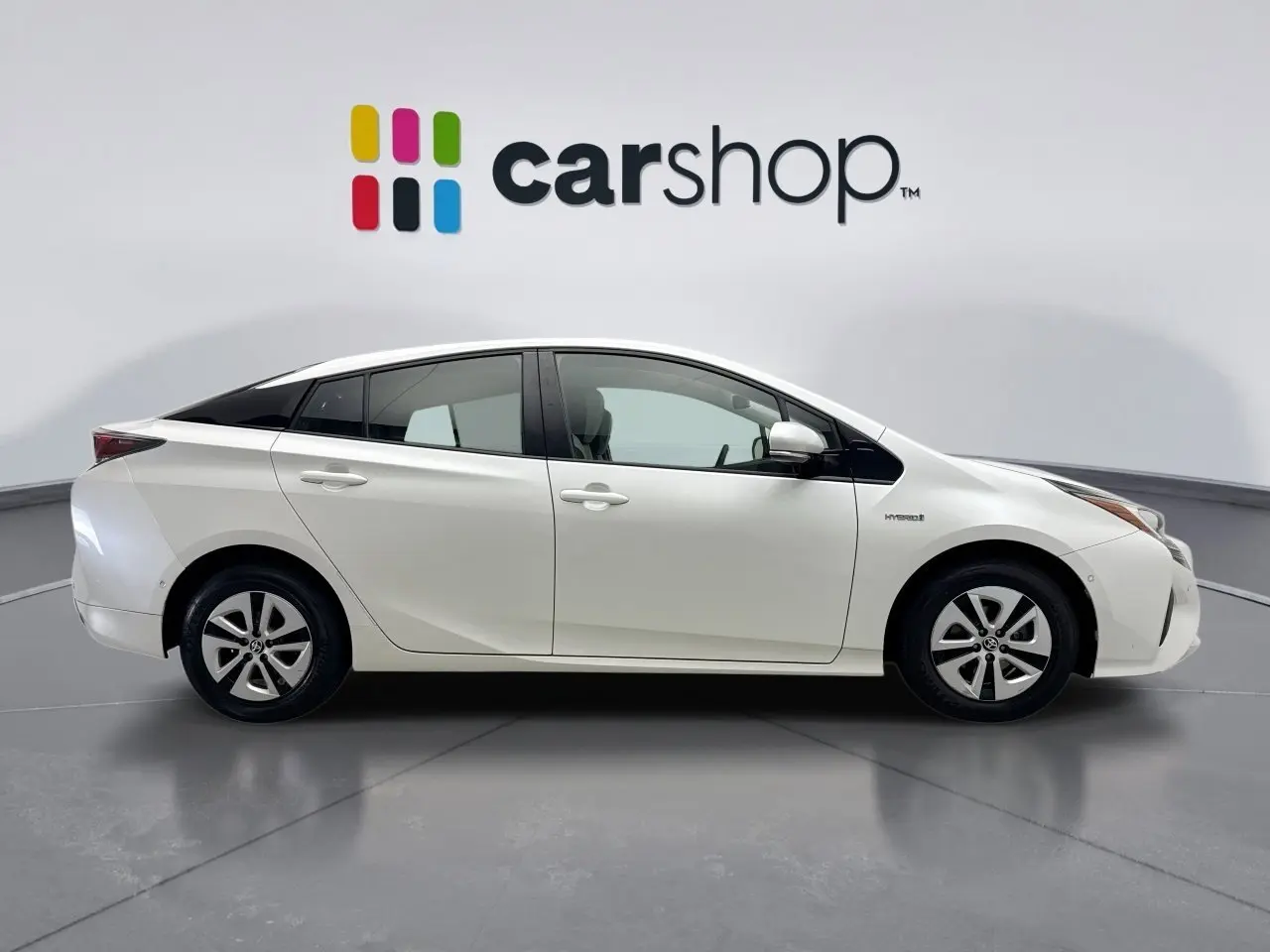 2017 Toyota Prius One Two photo 6