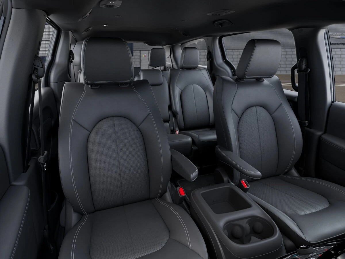 2027 Chrysler Pacifica Select - Photo 9