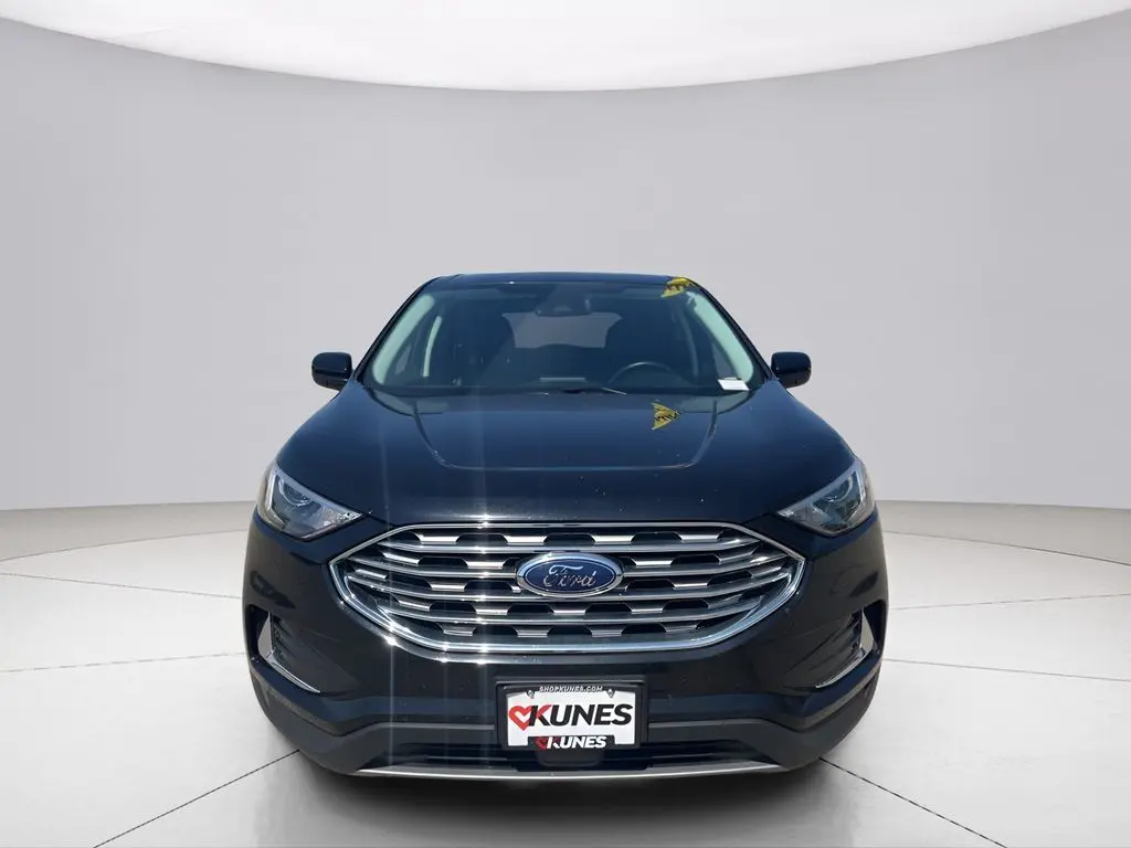 Used 2022 Ford Edge SEL with VIN 2FMPK4J94NBA94561 for sale in Beloit, WI