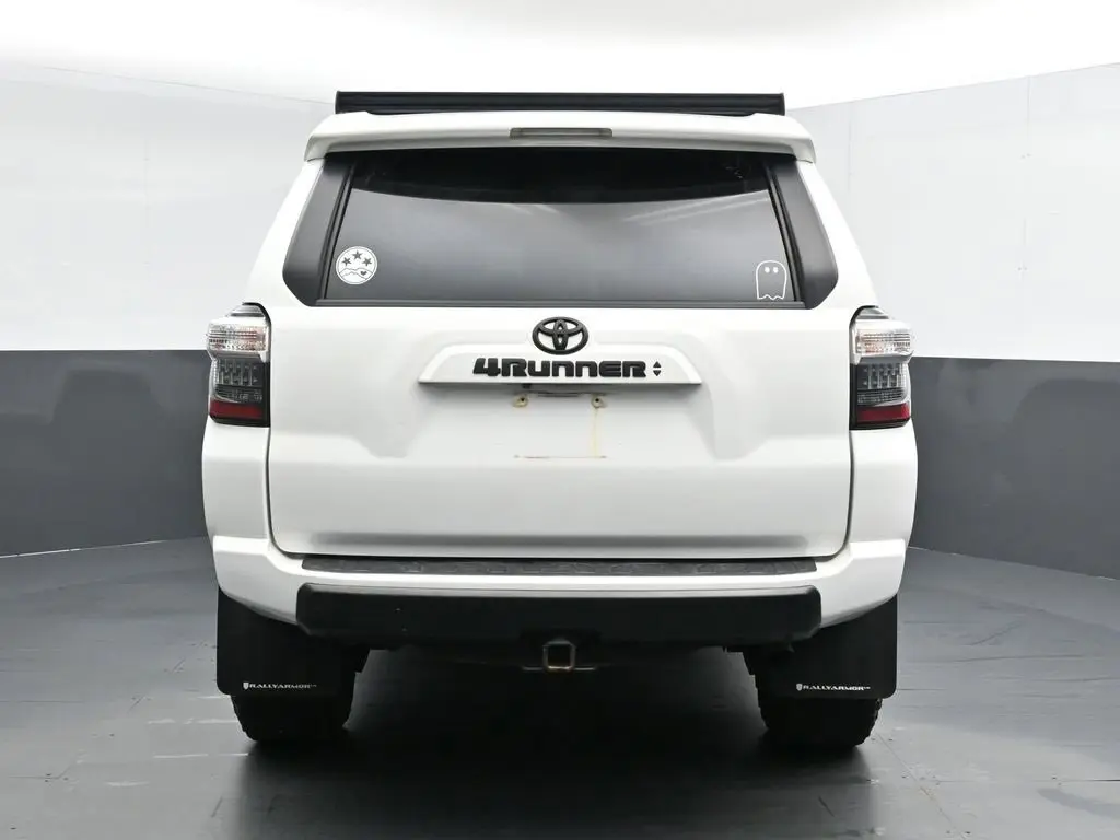 2021 Toyota 4Runner SR5 Premium 4WD photo 8