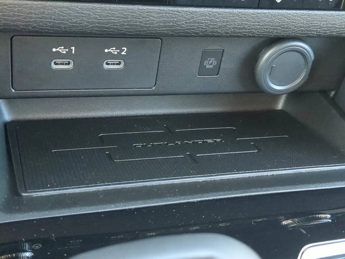 2026 Mitsubishi Outlander SEL - Photo 28