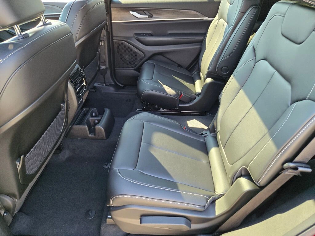 2025 Jeep Grand Cherokee L Limited - Photo 21