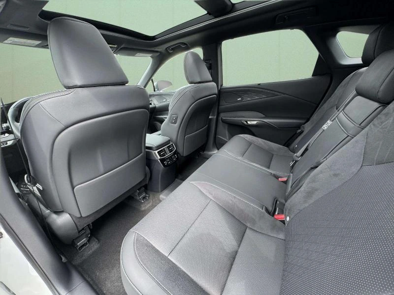 2026 Lexus RX PHEV 450h+ - Photo 25