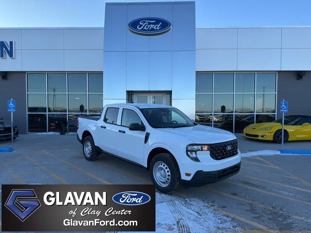 2026 Ford Maverick XL's photo