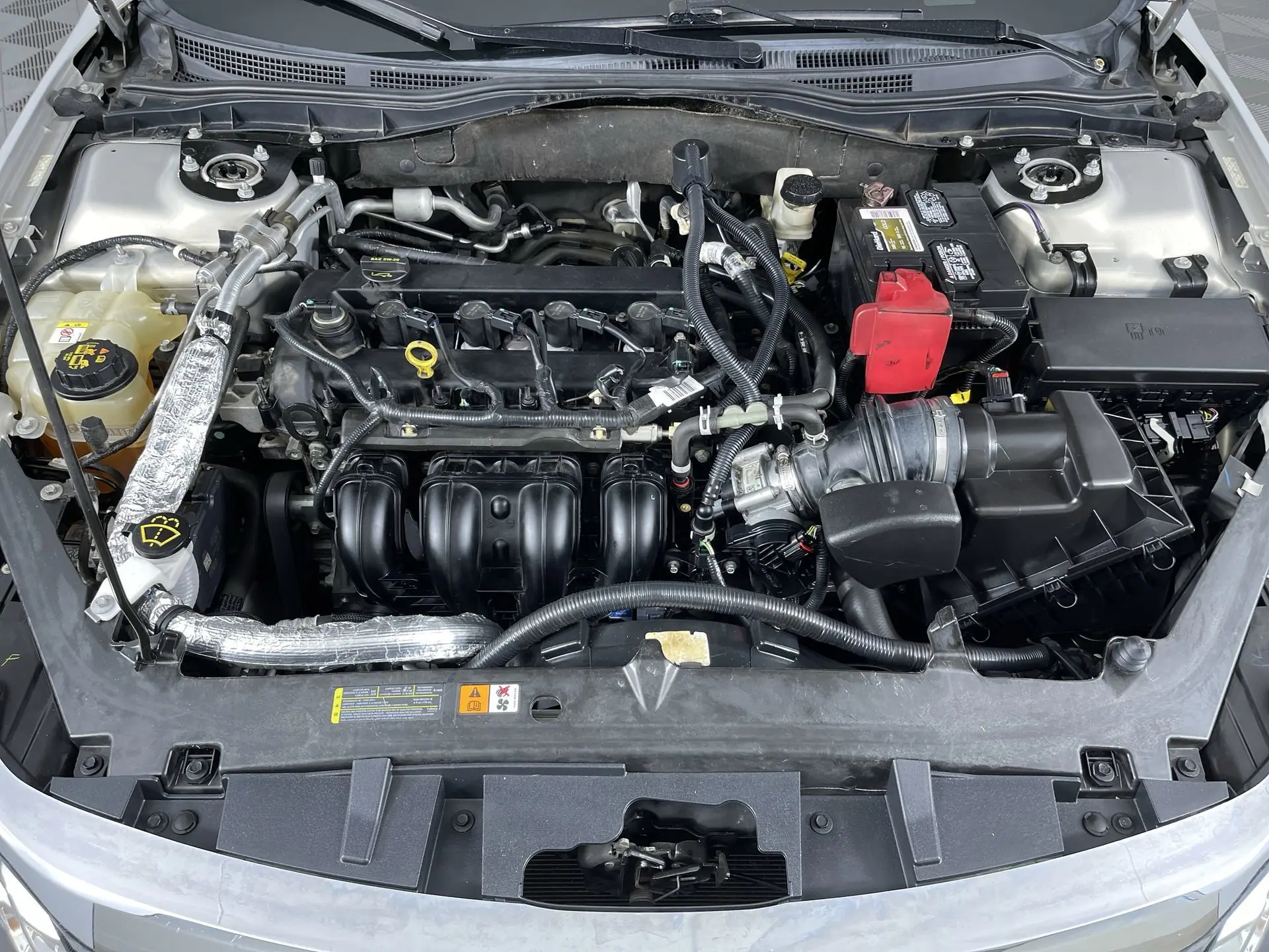 2010 Ford Fusion SEL photo 19