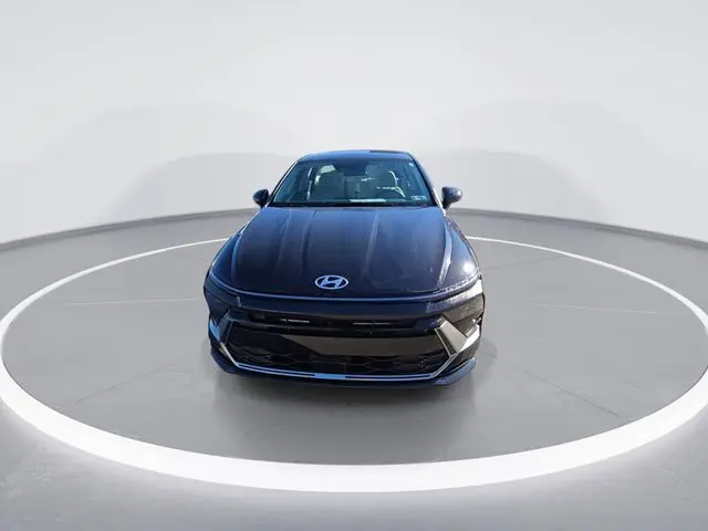 2024 Hyundai Sonata SEL photo 3
