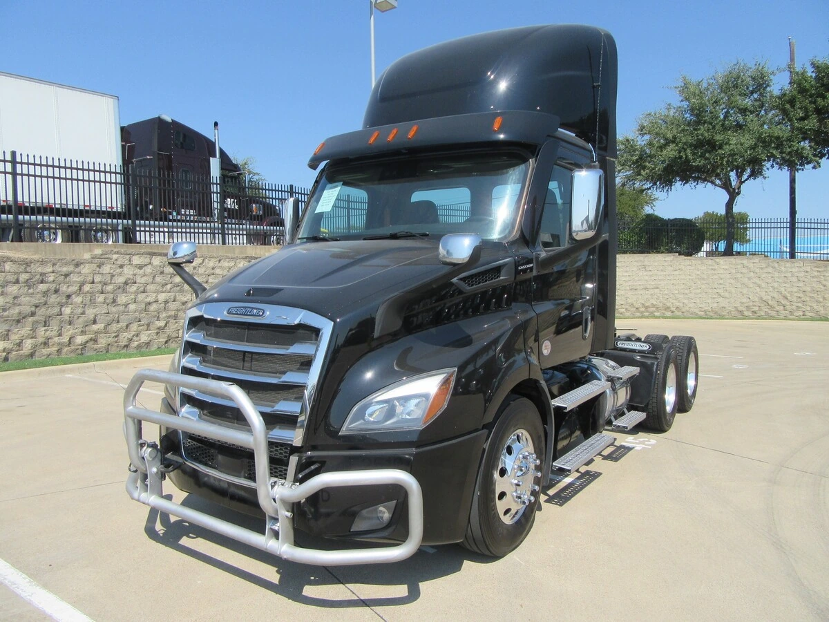 2023 Freightliner Cascadia