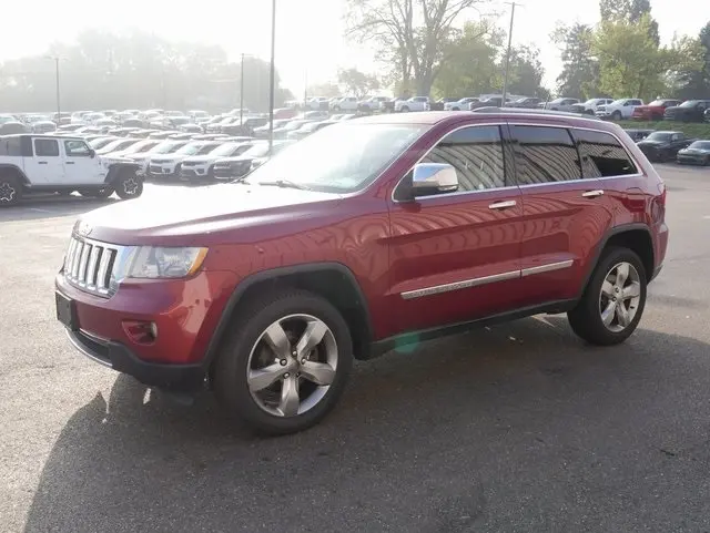 2012 Jeep Grand Cherokee Overland photo 2